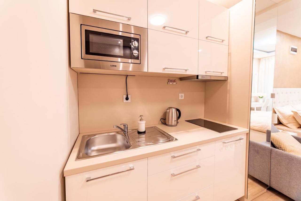 נובי סאד Ivi Place Apartments מראה חיצוני תמונה