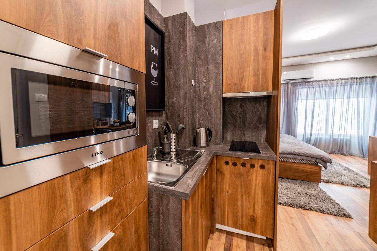 נובי סאד Ivi Place Apartments מראה חיצוני תמונה