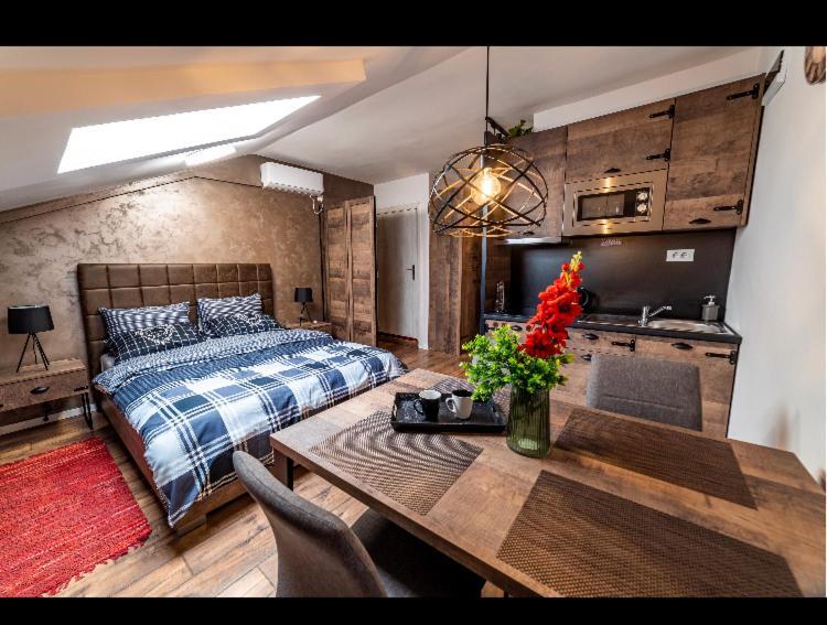 נובי סאד Ivi Place Apartments מראה חיצוני תמונה